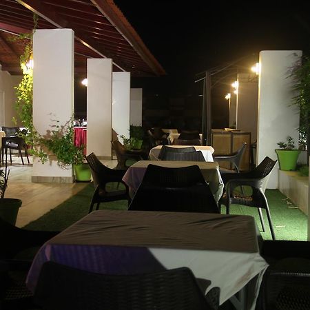 Lakshmi Hotel Thanjavur Exterior foto
