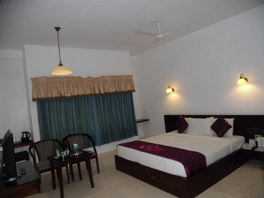 Lakshmi Hotel Thanjavur Quarto foto