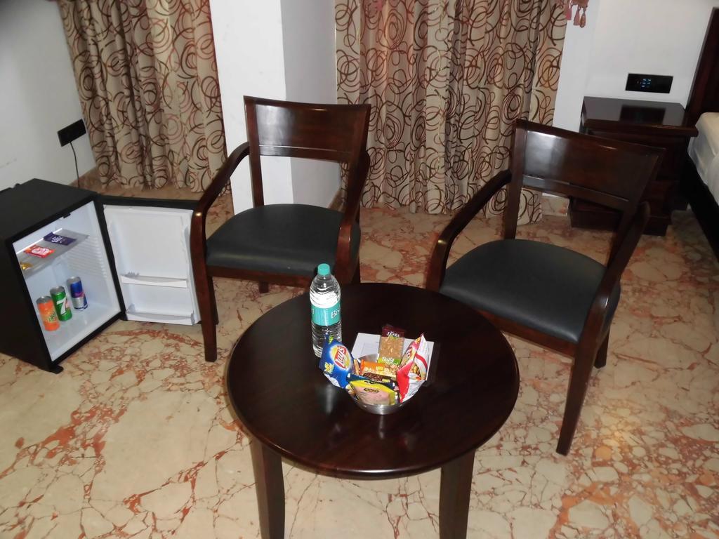 Lakshmi Hotel Thanjavur Quarto foto