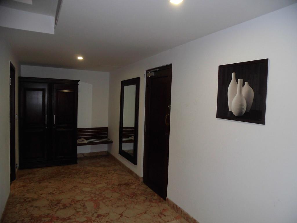 Lakshmi Hotel Thanjavur Quarto foto