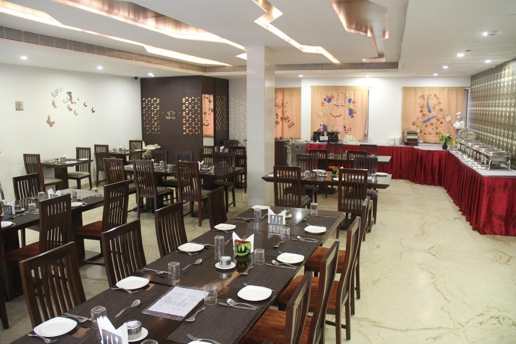 Lakshmi Hotel Thanjavur Exterior foto